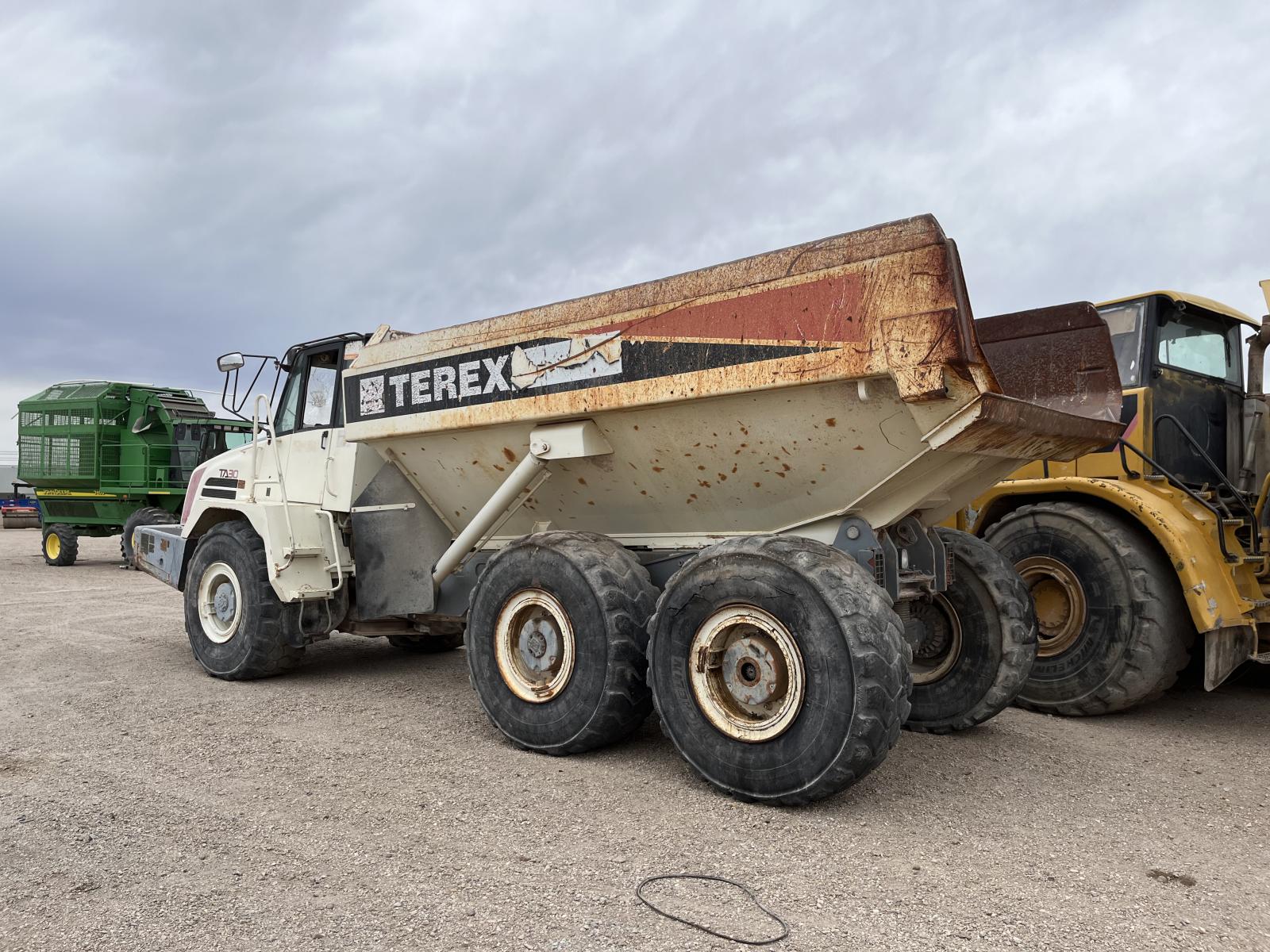 ./imagenes/INVOICE/2019/17635/DOMPE ARTICULADO TEREX TA30 (17).JPG